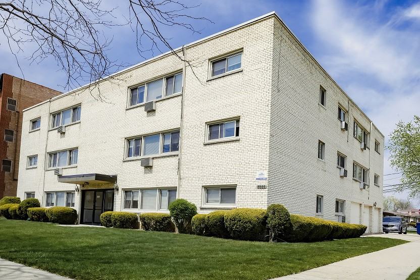 5000 Church Apartments - Photo 6 of 7