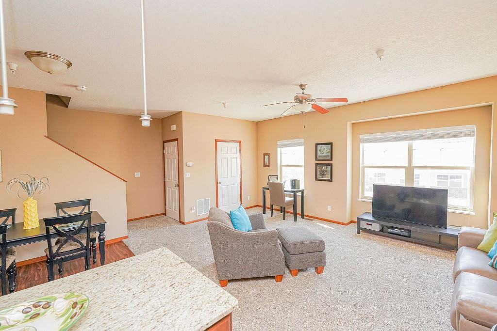 Maplewood Townhouses - Photo 6 of 33