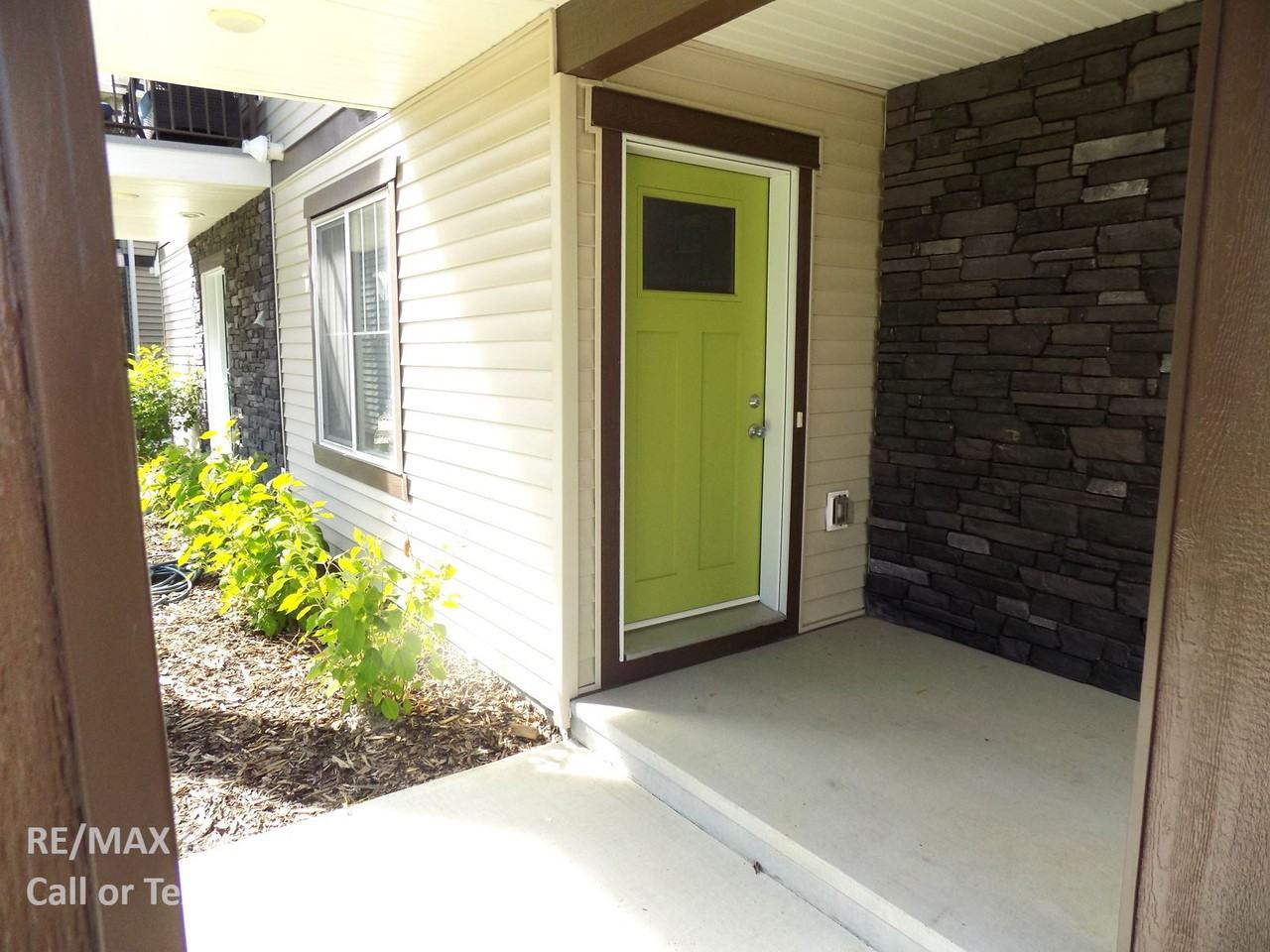 112 Mclaughlin Dr - Photo 2 of 29
