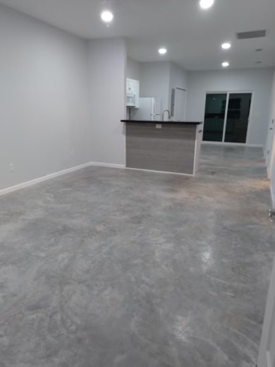 3625 Tanner Ln - Photo 2 of 9