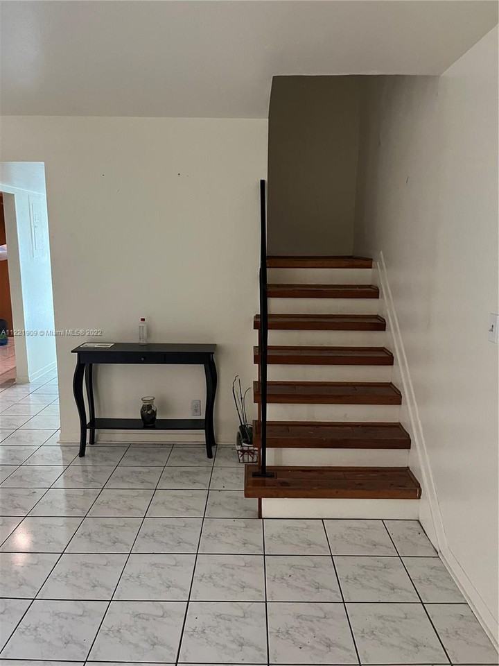 8030 Southwest 18th Place #3-11 - Photo 3 of 21