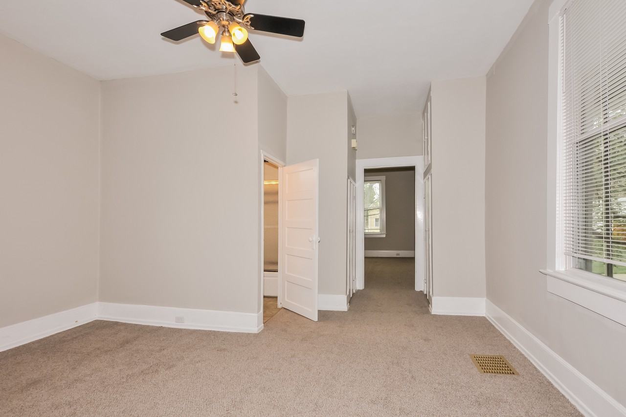 338 Horn Ave - Photo 2 of 16