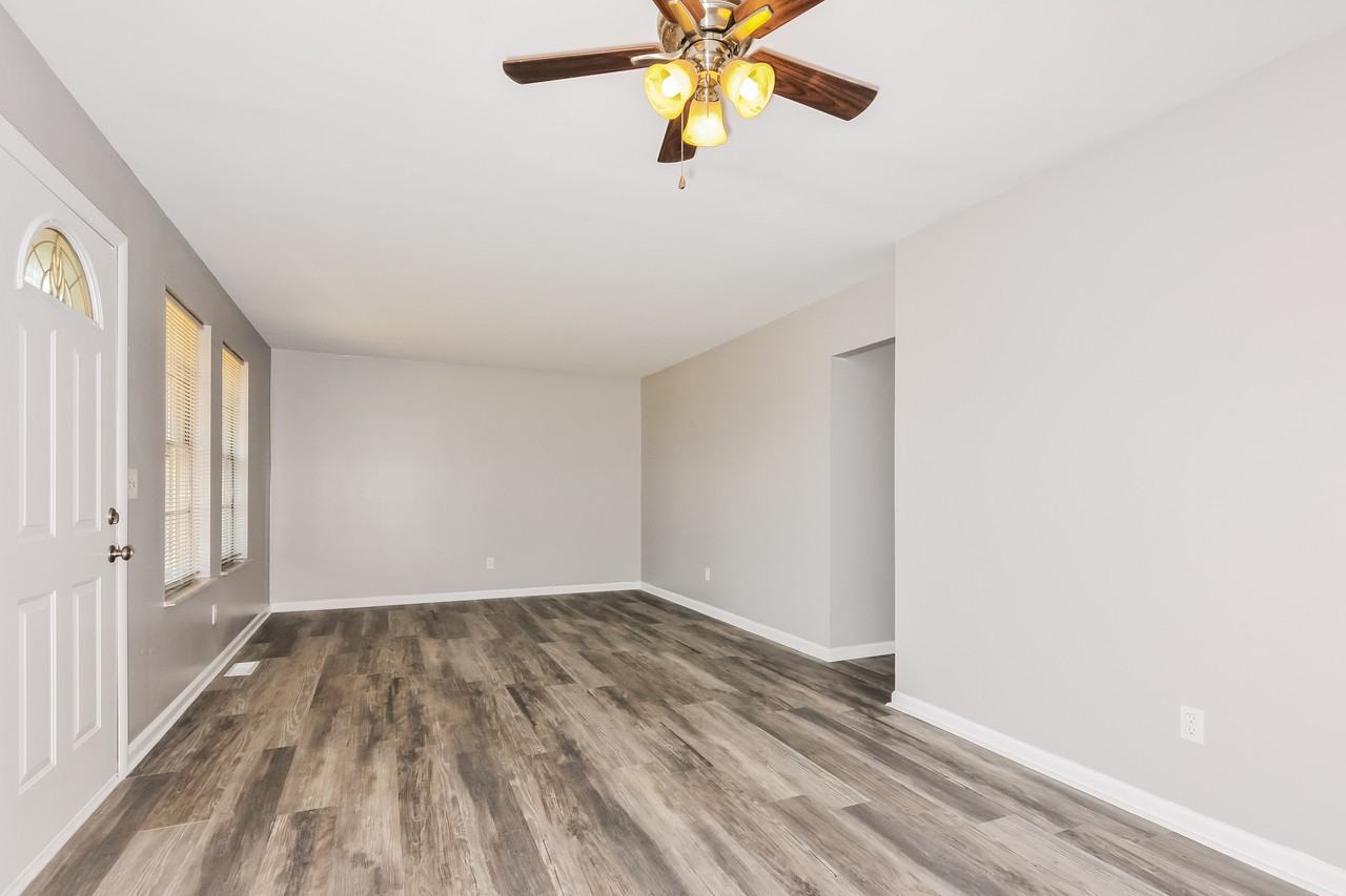 3660 Woodman Dr - Photo 2 of 16