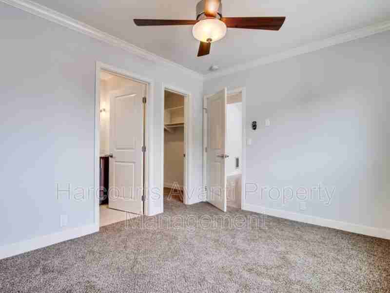 3030 Broadway #6 - Photo 2 of 9