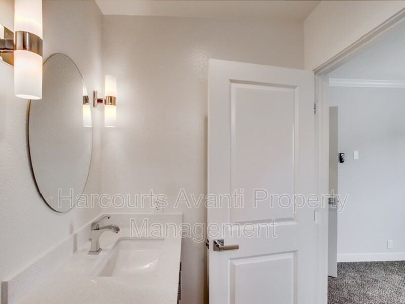 3030 Broadway #6 - Photo 3 of 9