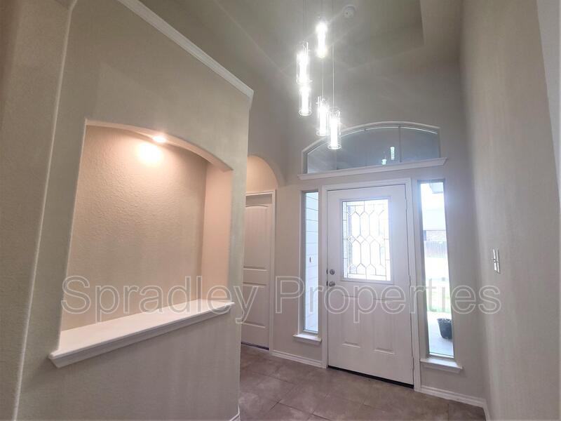 4617 Abergavenny Dr - Photo 3 of 11