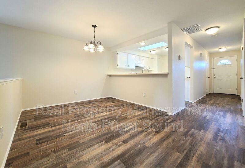 4313 80th St Ne #A - Photo 7 of 20