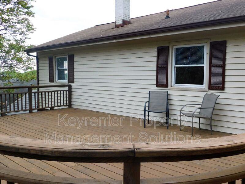 1008 Perry St - Photo 5 of 19