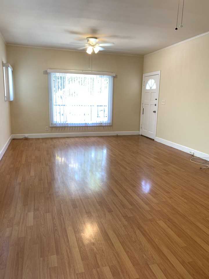 204 E. Maple St. - Photo 3 of 14