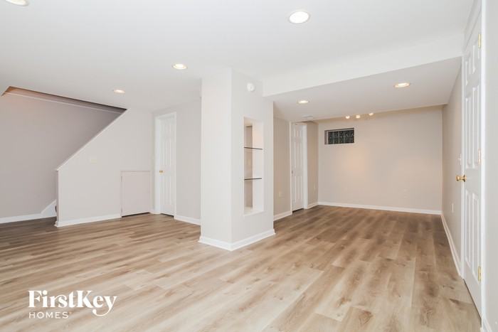 10616 Thistlewood Ct - Photo 3 of 15