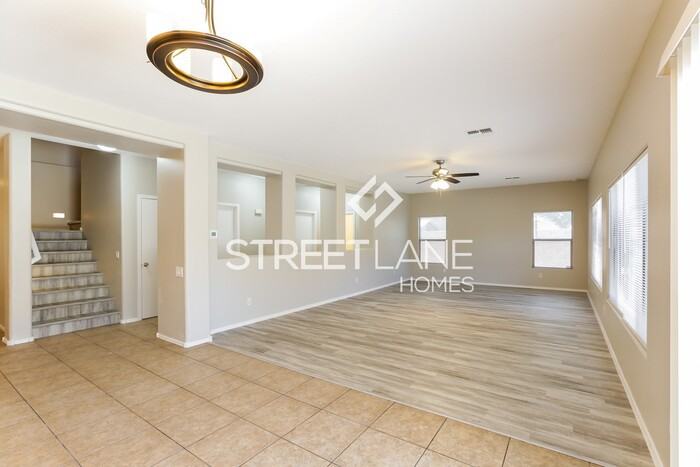 11867 W Sherman St - Photo 3 of 14