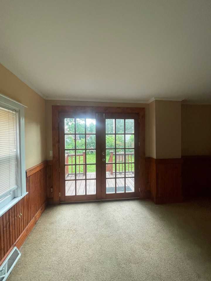 343 Gregory St #1 - Photo 5 of 16