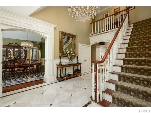 30 Sunderland Ln - Photo 3 of 23