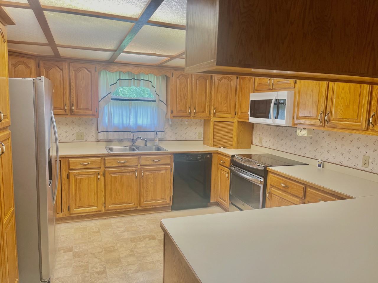 7513 Heron Dr - Photo 3 of 21