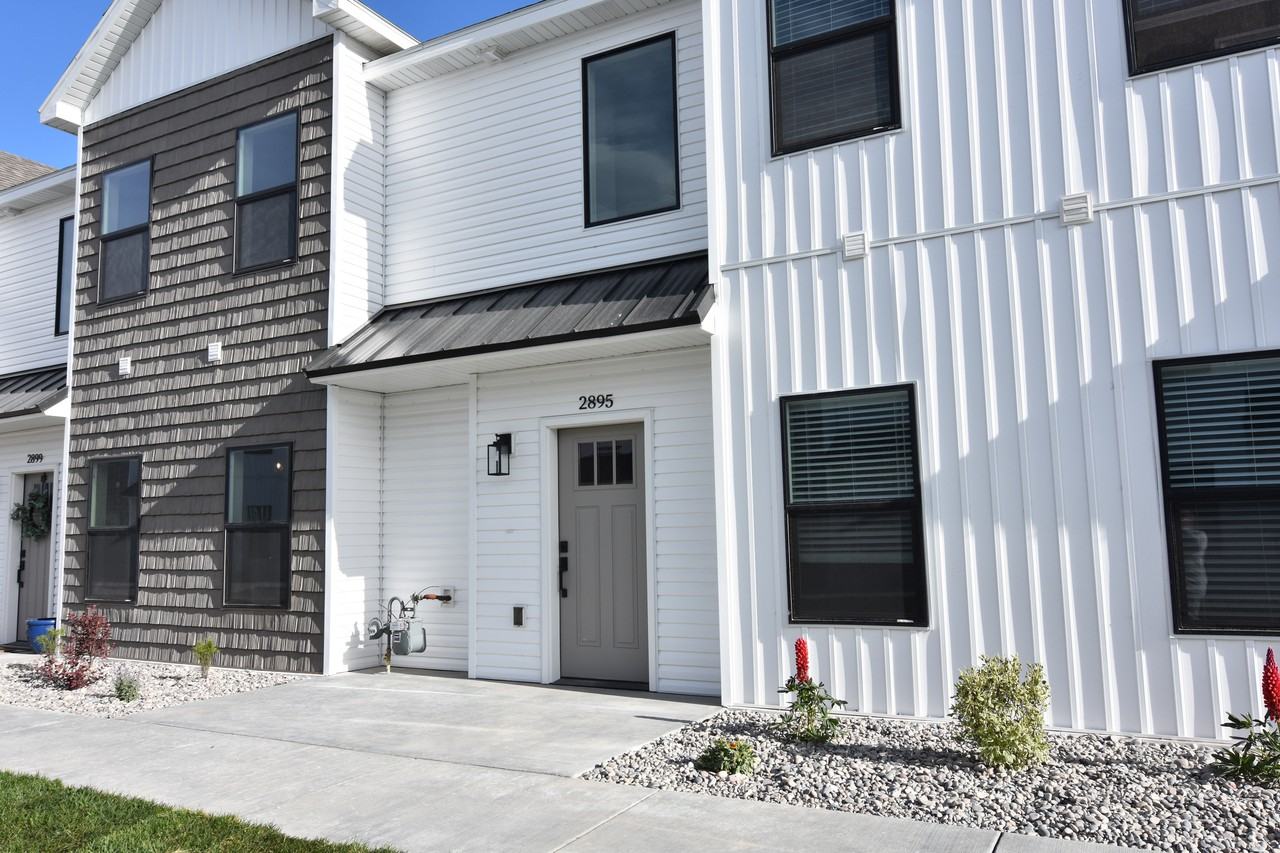 2895 Homewood Dr #2895