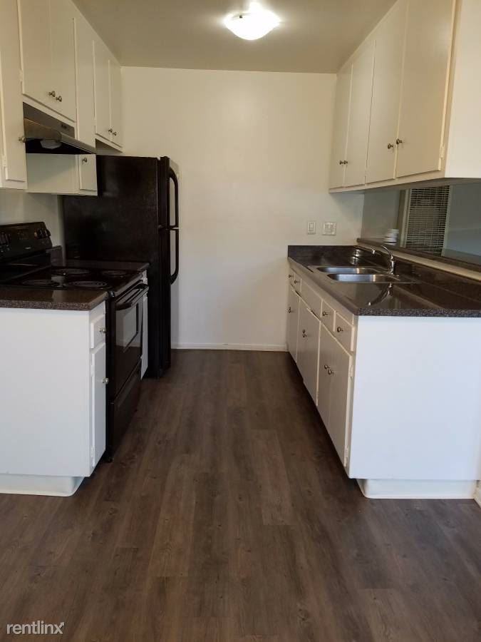 1501 Ivywood Dr - Photo 2 of 14