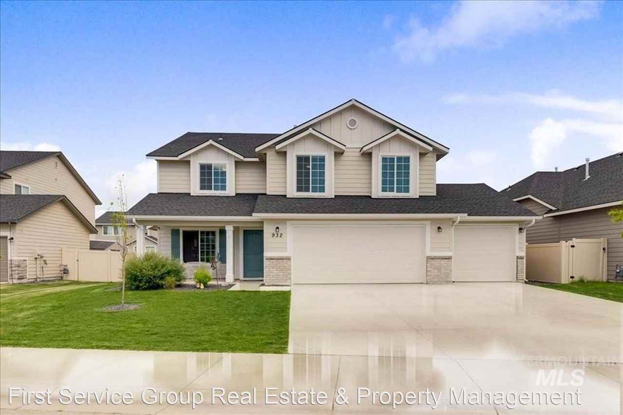932 N Hidden View Way - Photo 2 of 23
