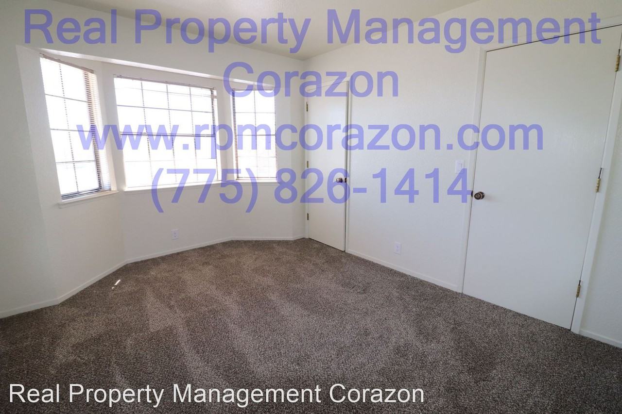 328 Wheeler Avenue - Photo 3 of 8