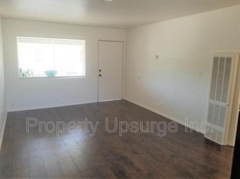 1558 Bridge St #19 - Photo 4 of 10