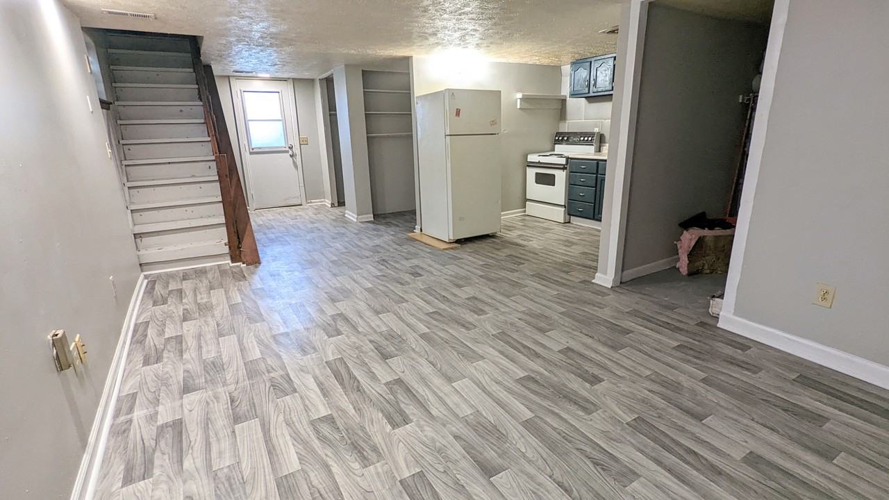 6600 Simpson Ave Apartments in North College Hill, North College Hill