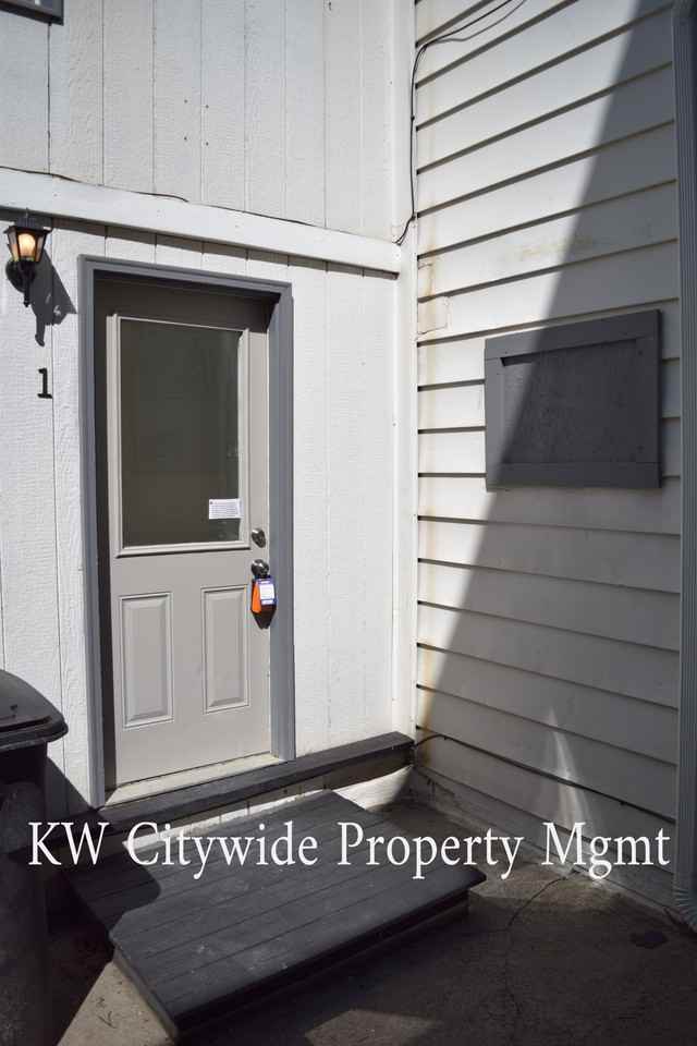 2140 W 29th St - Photo 2 of 2