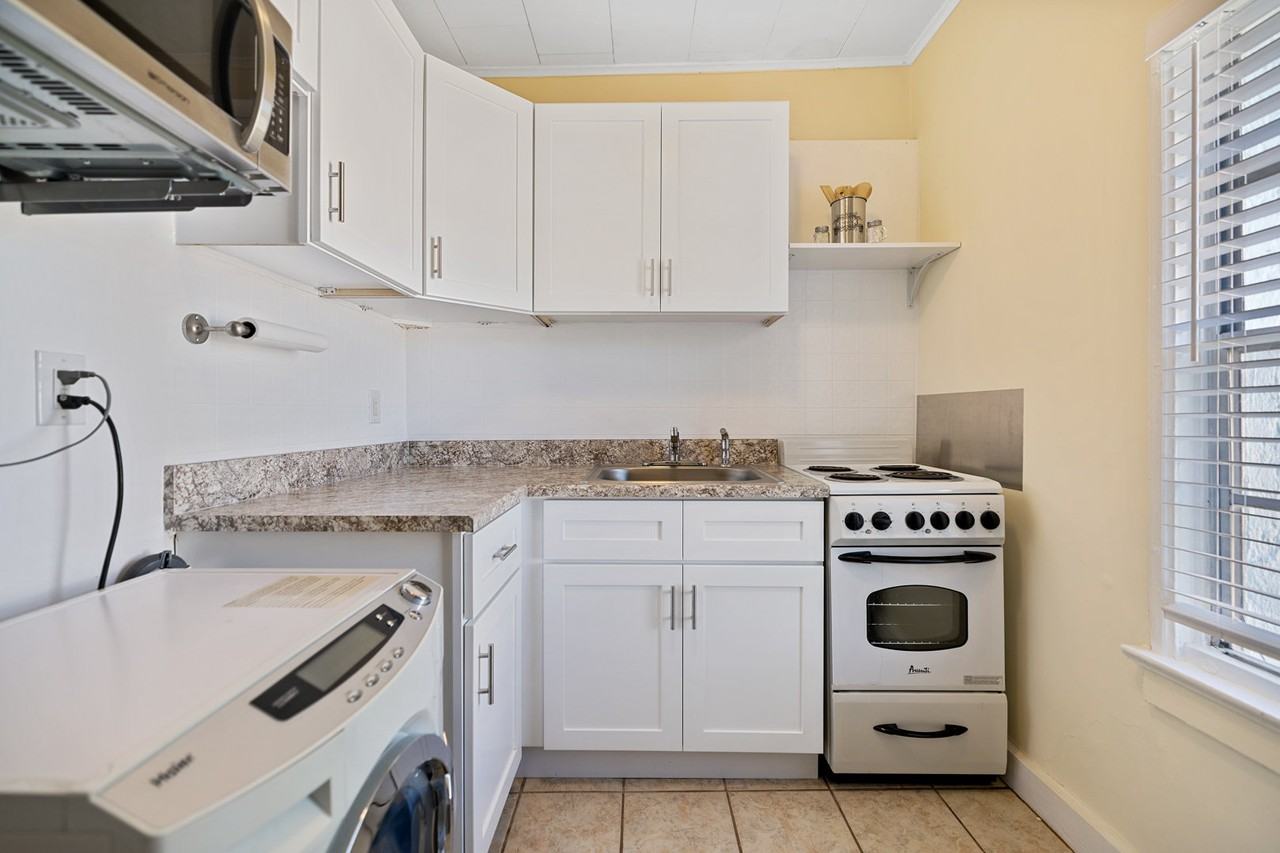 149 5Th St - Photo 2 of 18