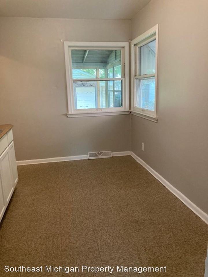 8147 Prospect Ave - Photo 2 of 10