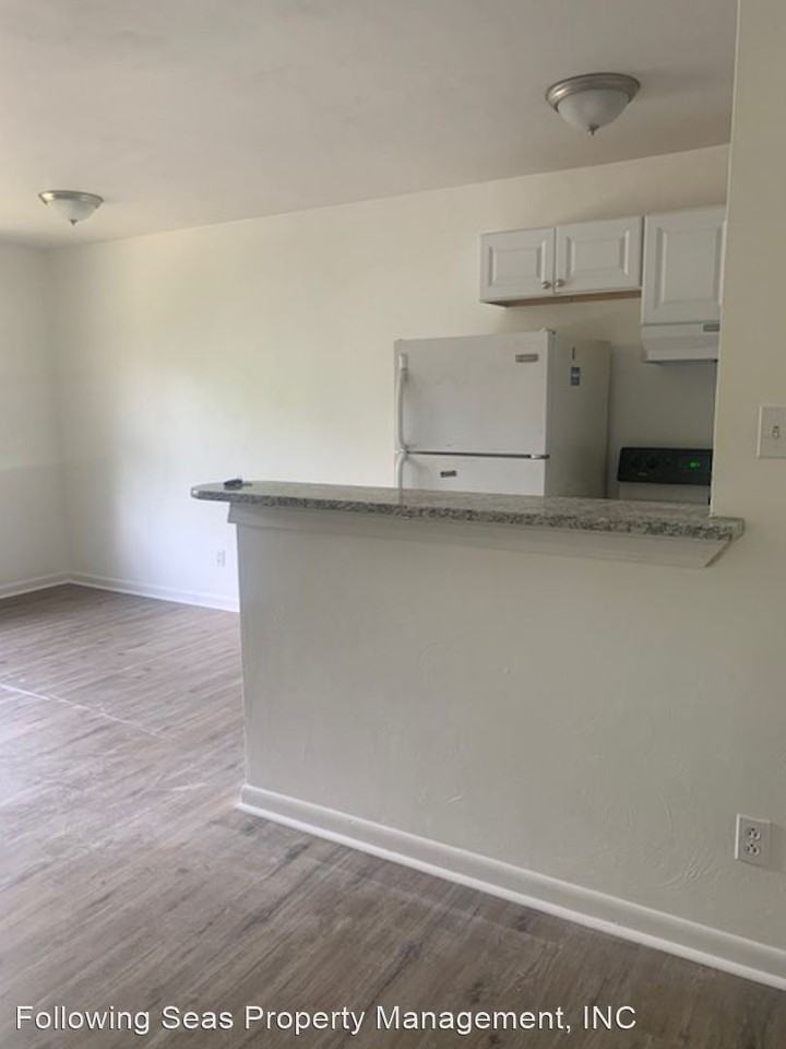 1360 Hilton St Apartments in Larrymore Lawns, Norfolk, VA 23518 Zumper