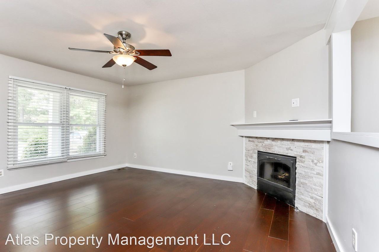 9 Briarhill Ct - Photo 3 of 5