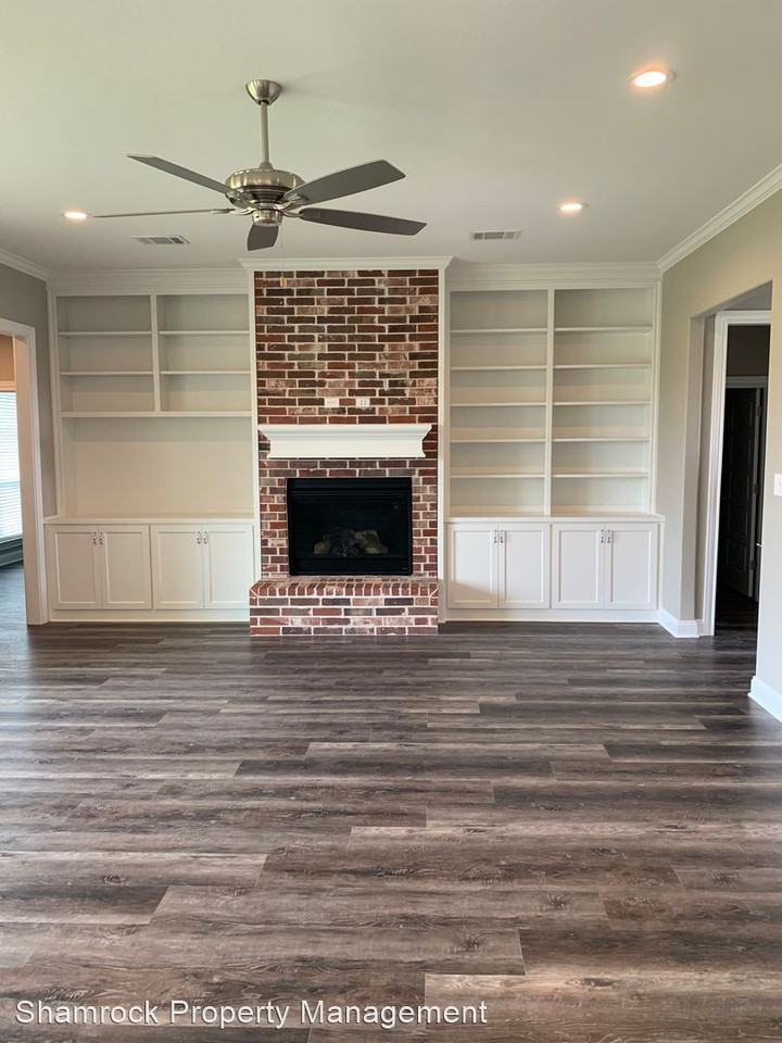 5321 Black Horse Ct - Photo 2 of 15