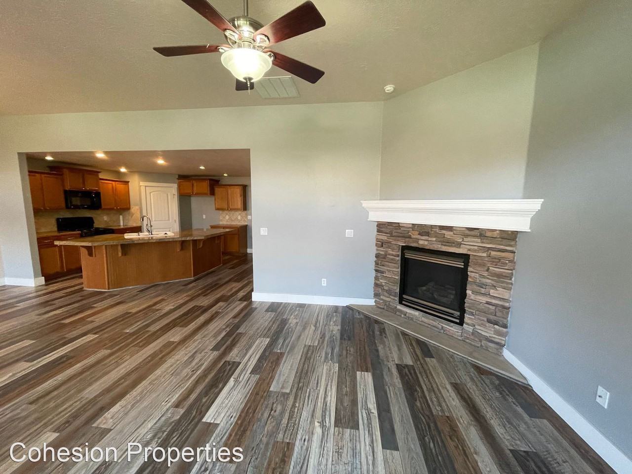 6137 S Egmont Ave - Photo 2 of 43