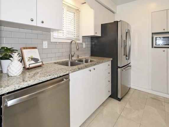 80 Radford Drive - Photo 3 of 19