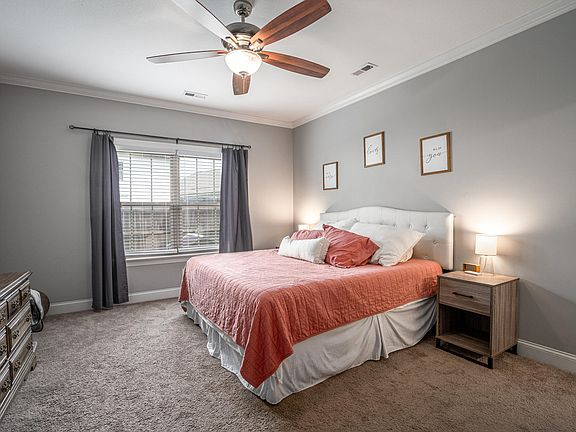 6097 Amber Forest Trl - Photo 3 of 6