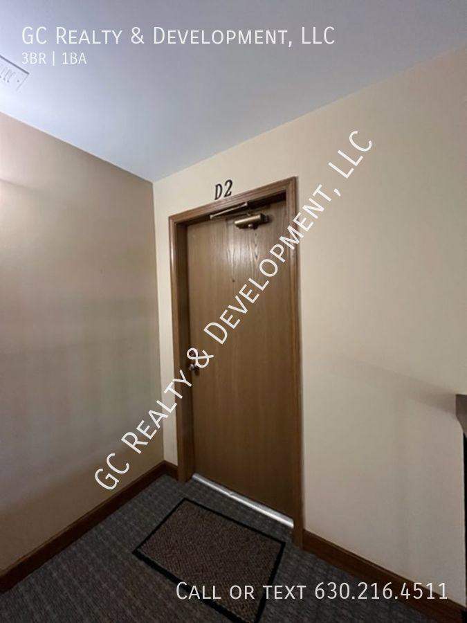 737 Candleridge Ct Apt D2 #D2 - Photo 3 of 23