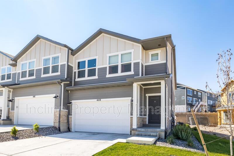4438 E Hurstbourne Dr
