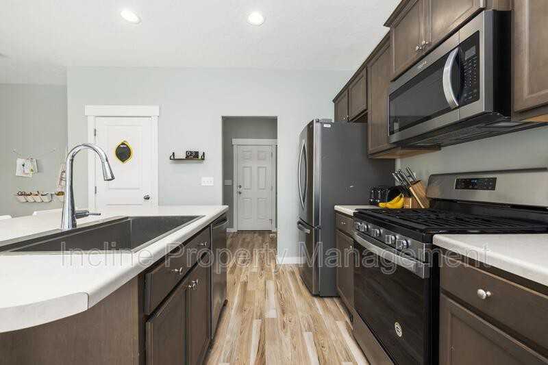 4438 E Hurstbourne Dr - Photo 6 of 28