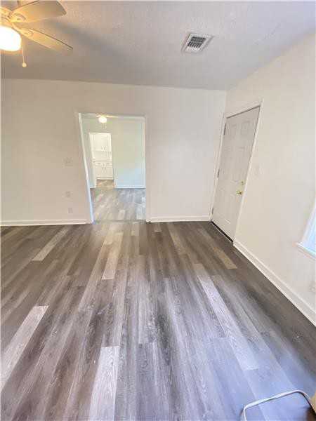 1234 E 54th St - Photo 3 of 18