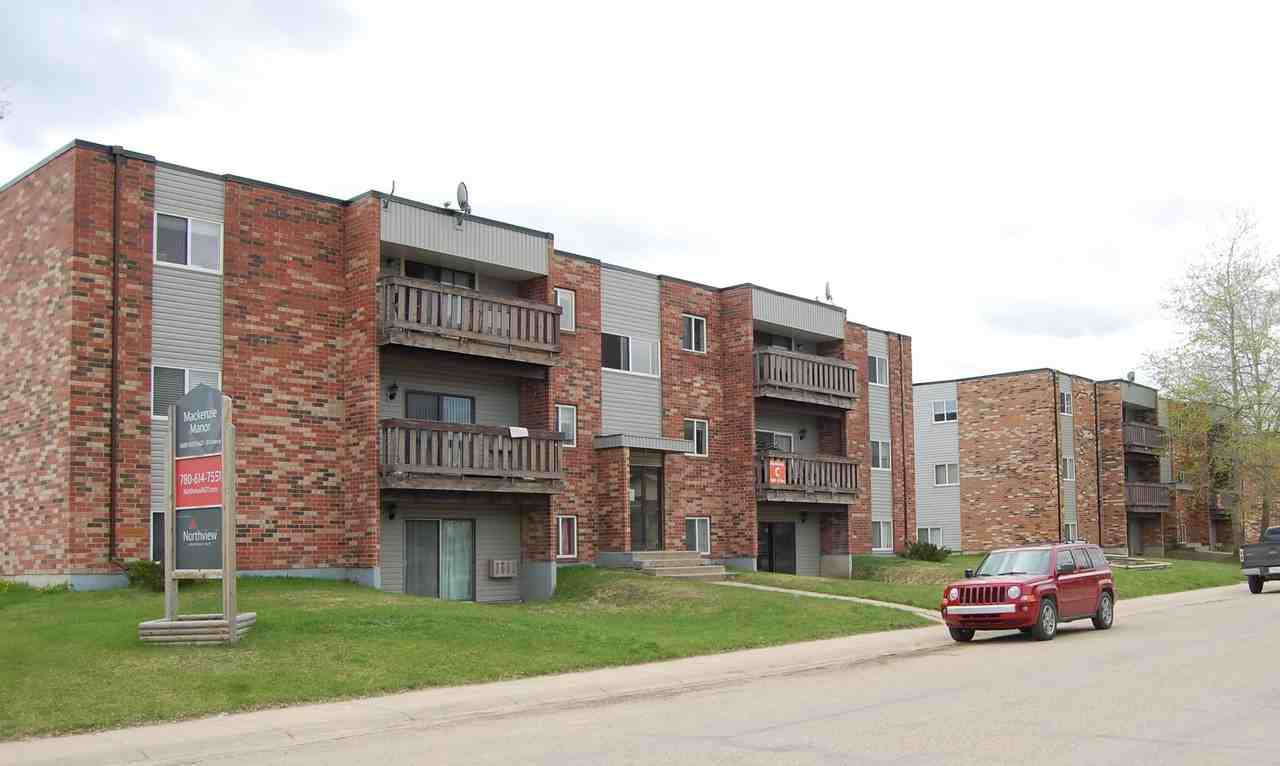 MacKenzie Manor - Photo 2 of 14