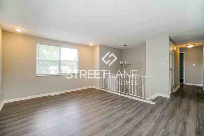 849 Upwoods Dr - Photo 3 of 15