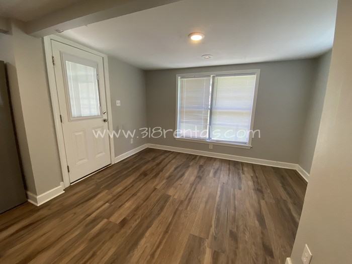 186 Charles Ave - Photo 7 of 12