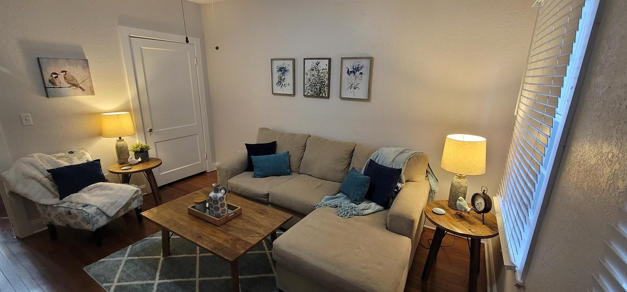 407 S Melville Ave #01 - Photo 3 of 11