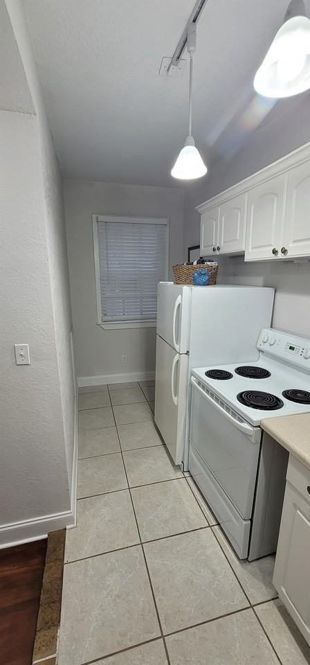 407 S Melville Ave #01 - Photo 7 of 11