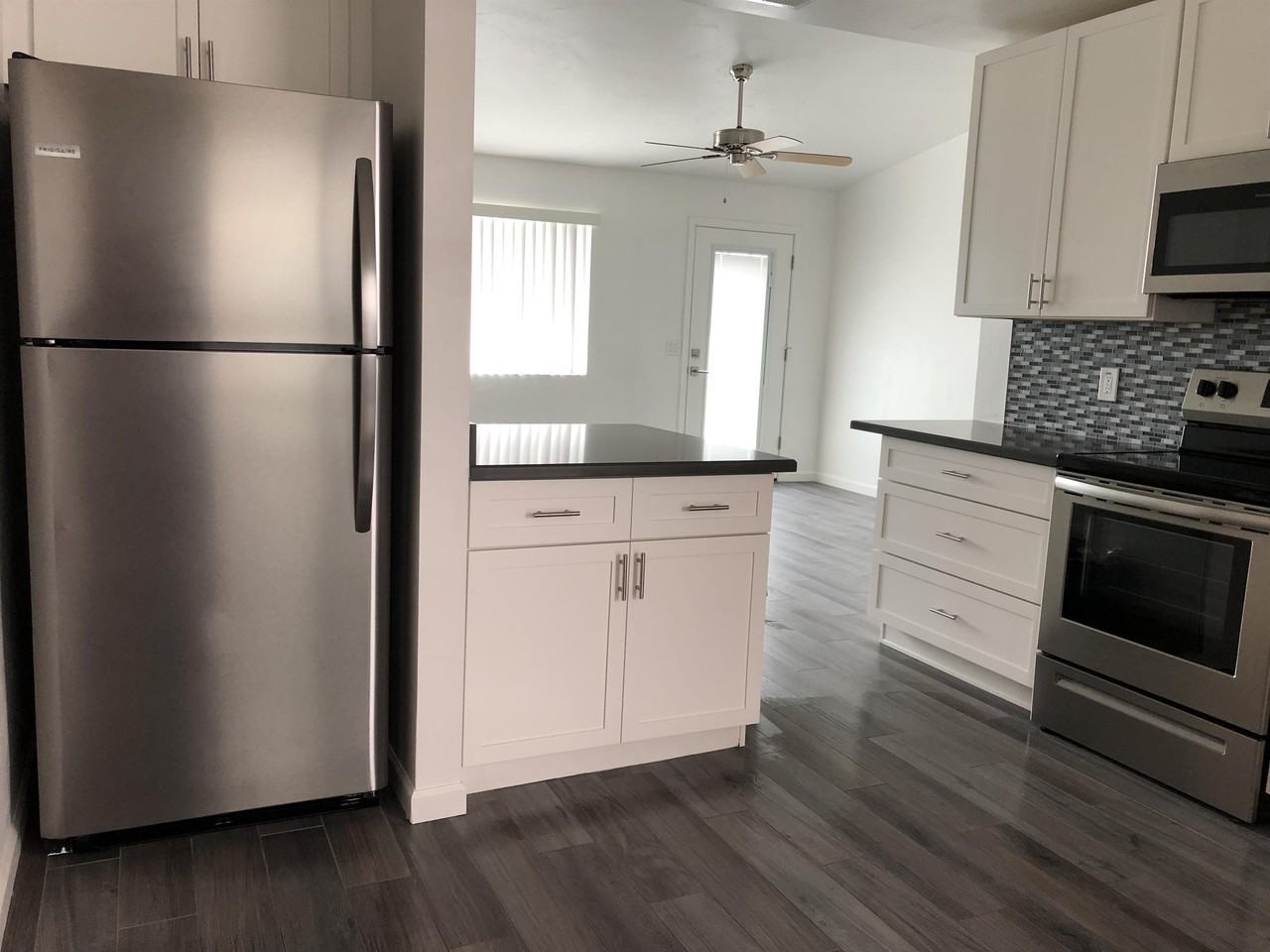 7102 E Oak St #01 - Photo 2 of 15