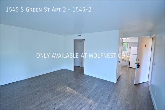 1545 S Green St Apt 2 #1545-2 - Photo 3 of 15