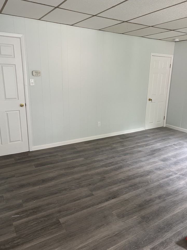 9 Montgomery Ave #1 - Photo 3 of 8