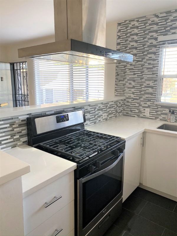 1433 9th St #F - Photo 4 of 20