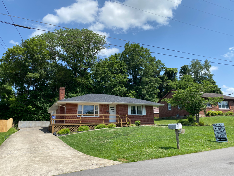 117 Sunset Dr - Photo 2 of 20