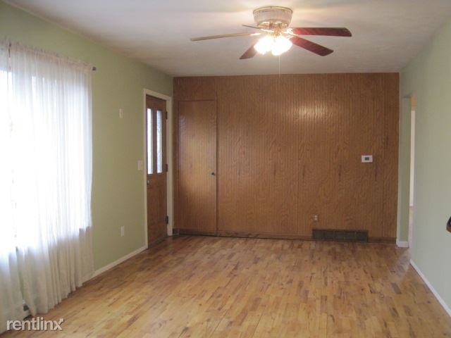 338 N Rogers St - Photo 2 of 34