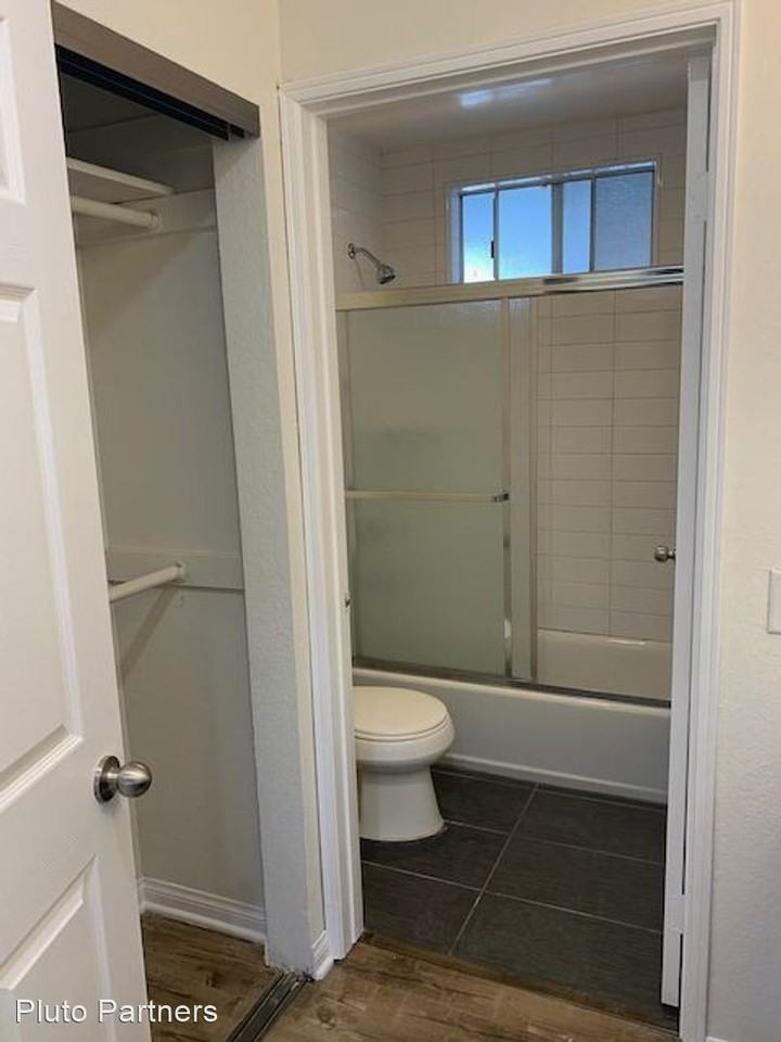 1866 Greenfield Ave - Photo 2 of 6