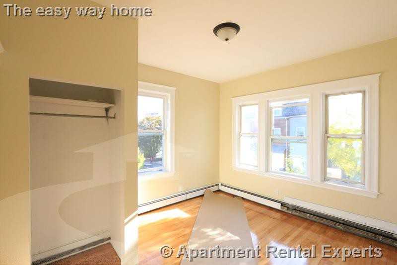 61 Bishop Richard Allen Dr #4